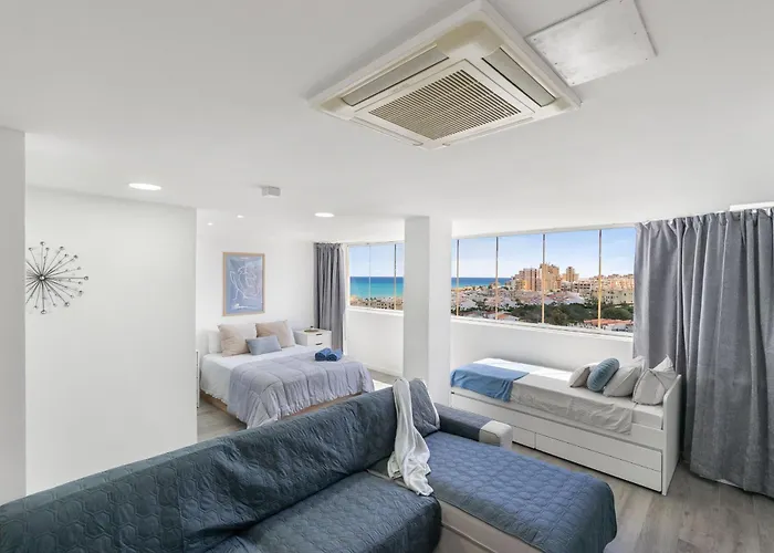 Apartment Aura By The Sea